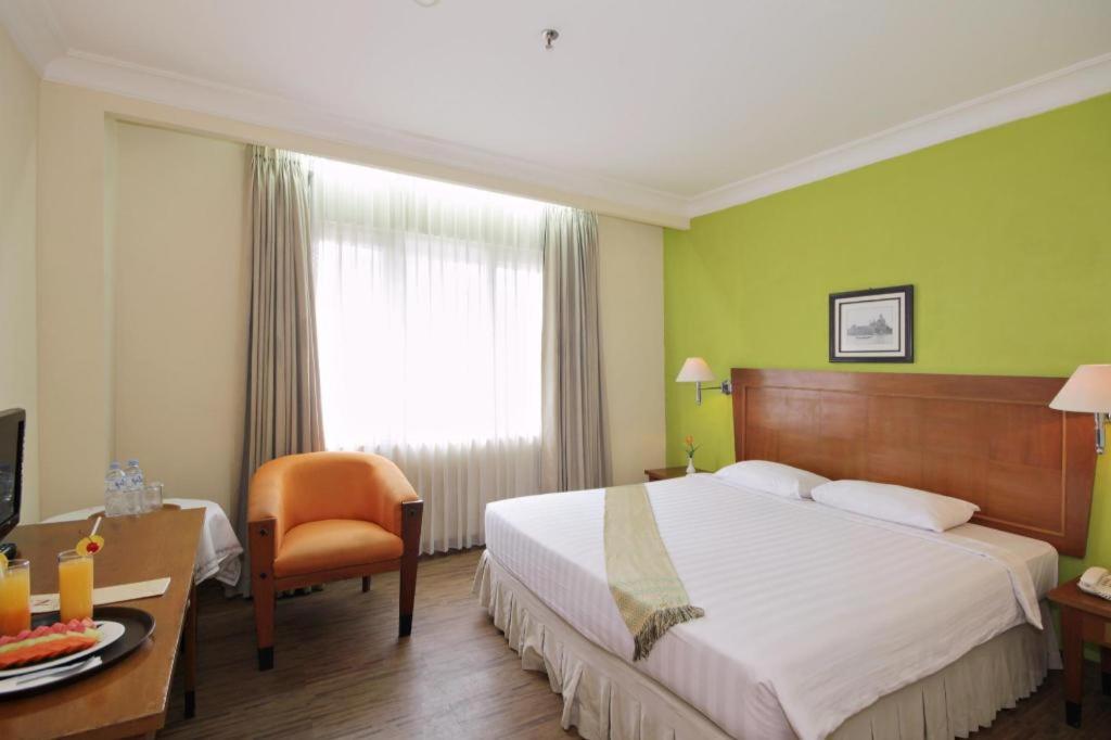 Nalendra Hotel Bandung Exterior foto