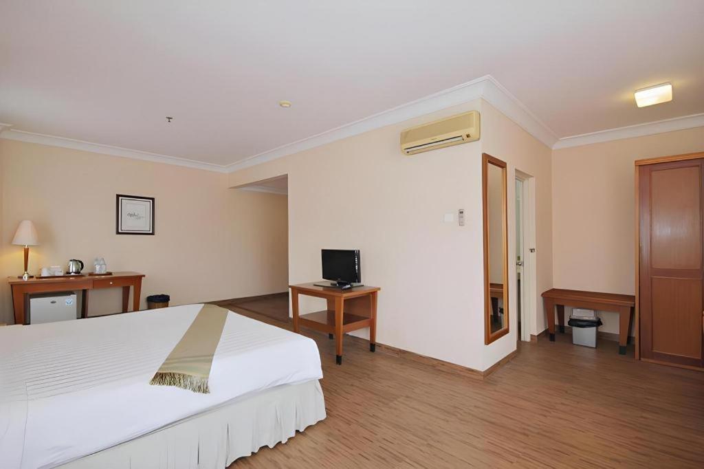 Nalendra Hotel Bandung Exterior foto
