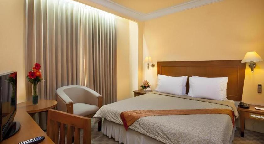 Nalendra Hotel Bandung Exterior foto
