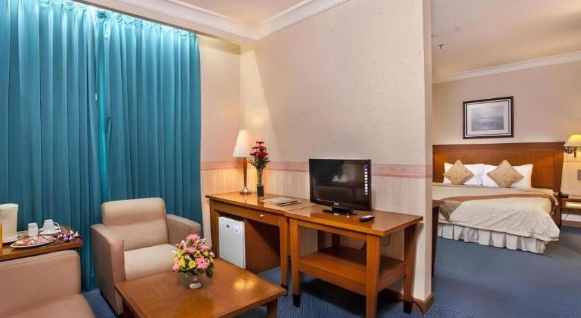 Nalendra Hotel Bandung Exterior foto