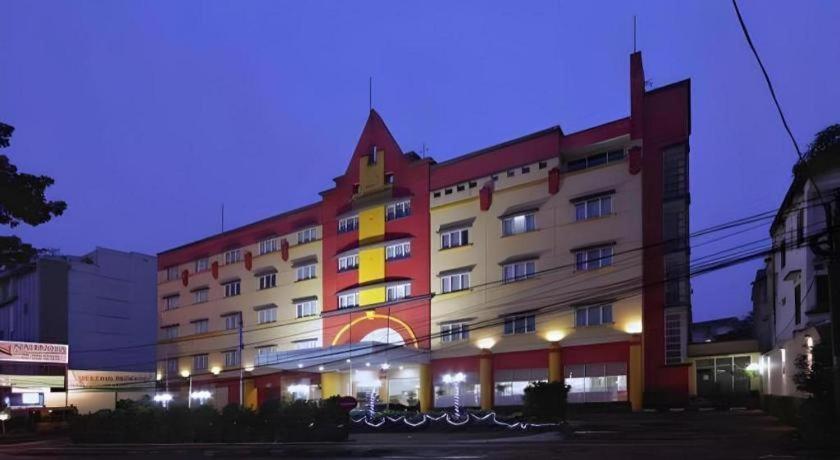 Nalendra Hotel Bandung Exterior foto